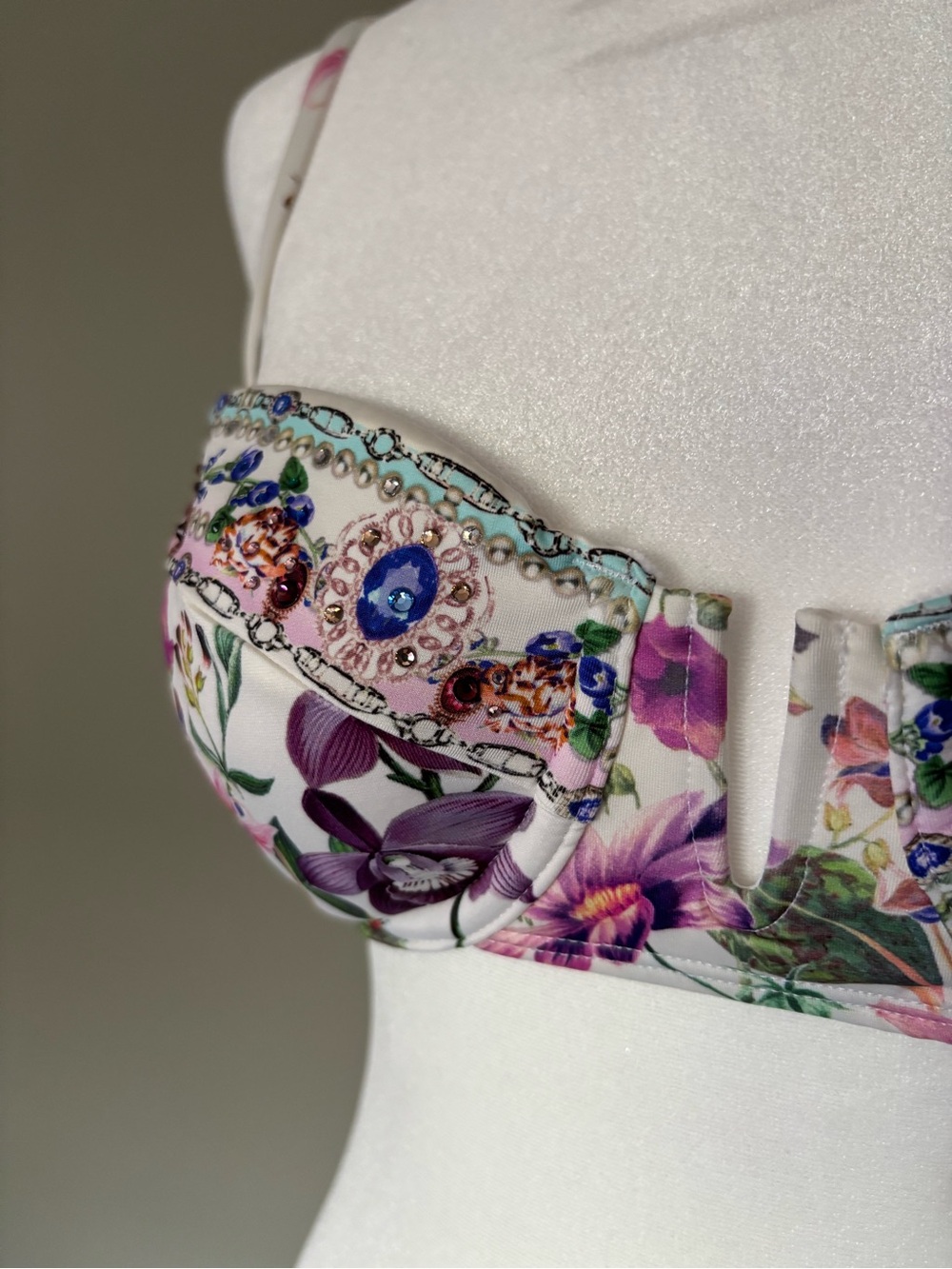 Rare Camilla Queens Bee Hive Bikini Top View 6